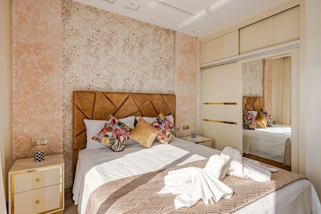 Royale Duplexe Pleine Centre Tanger Apartment Exterior photo