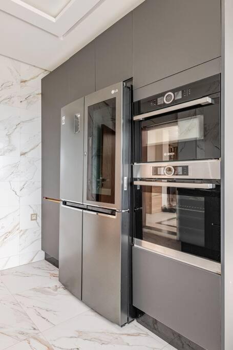 Royale Duplexe Pleine Centre Tanger Apartment Exterior photo