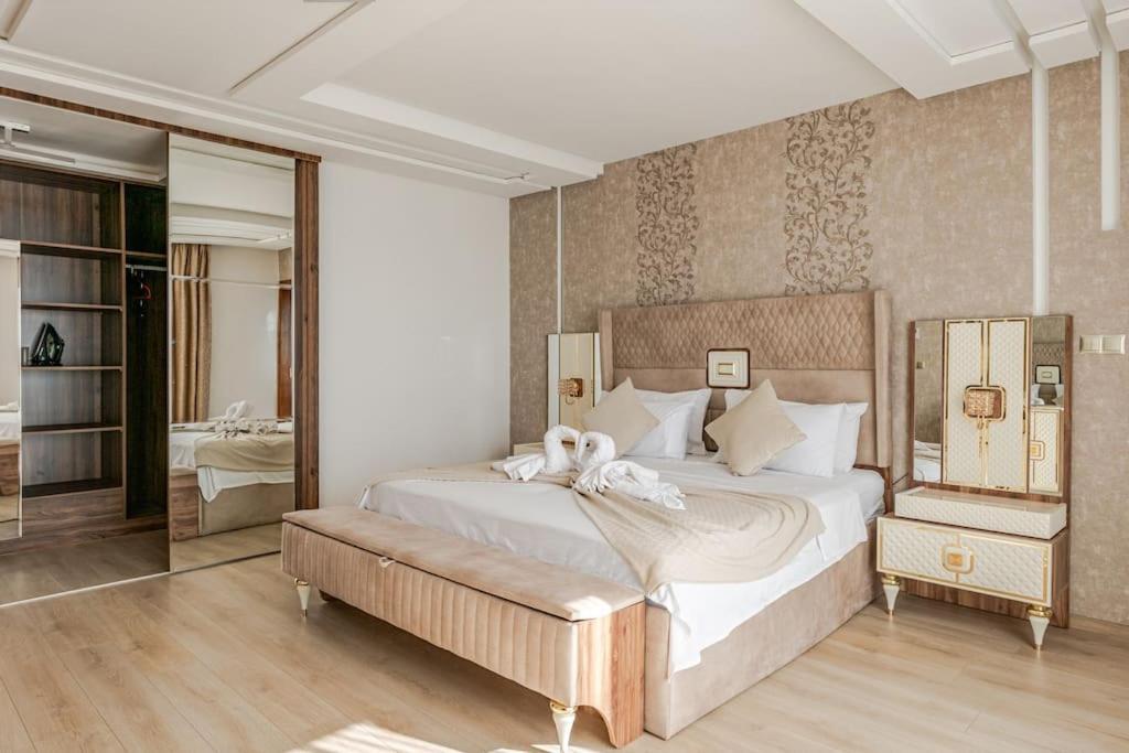 Royale Duplexe Pleine Centre Tanger Apartment Exterior photo