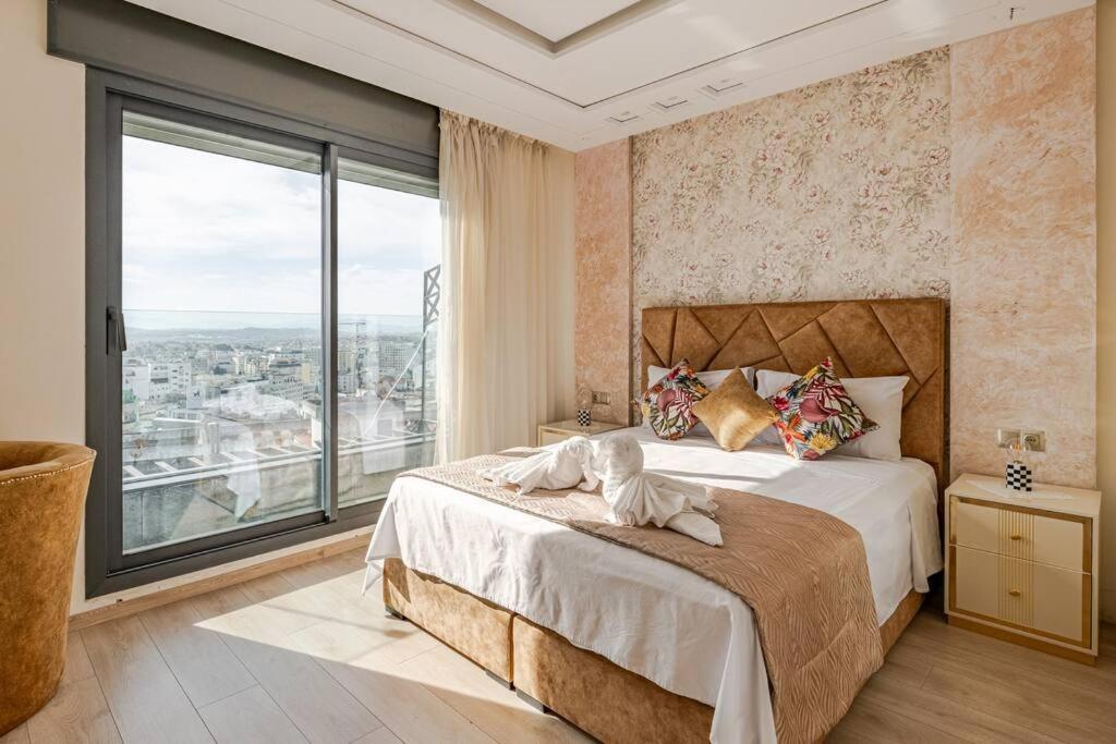 Royale Duplexe Pleine Centre Tanger Apartment Exterior photo